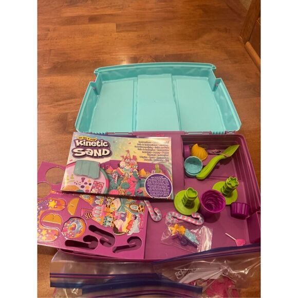 Huge kinetic sand bundle - Picture 3 of 3
